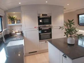 Thumbnail von Waterspace Living Hampton 73 Luxury Widebeam Luxury Waterspace Living Hampton 73