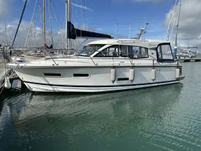 Nimbus 305 Coupe