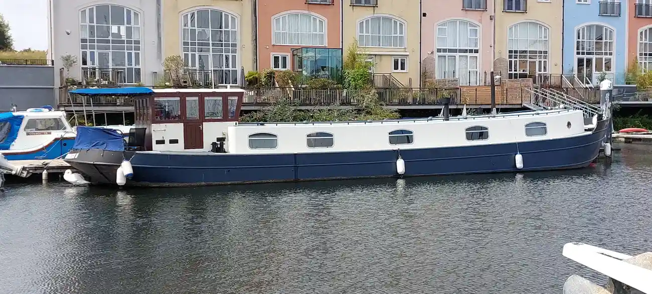 Thumbnail von Custom 65ft Dutch Barge Flat over crest