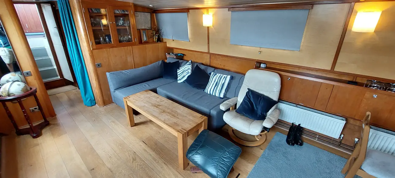 Thumbnail von Custom 65ft Dutch Barge Flat over crest