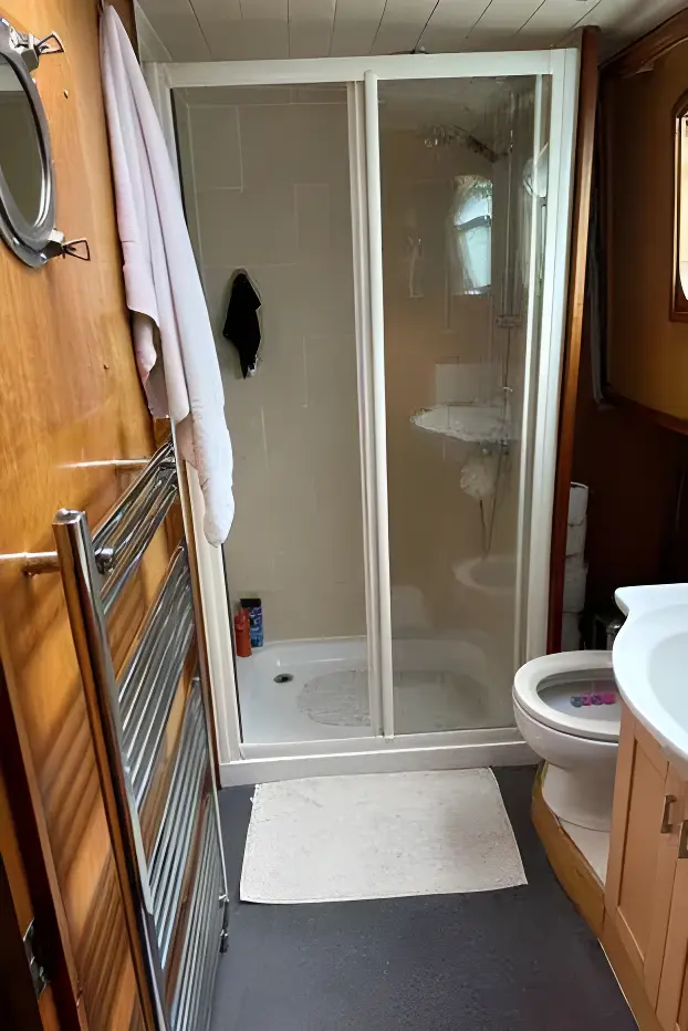 Thumbnail von Custom 65ft Dutch Barge Flat over crest