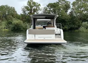 Thumbnail von Sealine C335