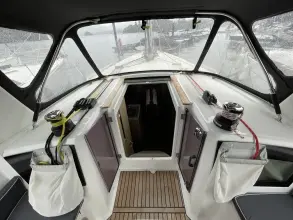 Thumbnail von Beneteau Oceanis 35.1