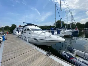 Sealine F33
