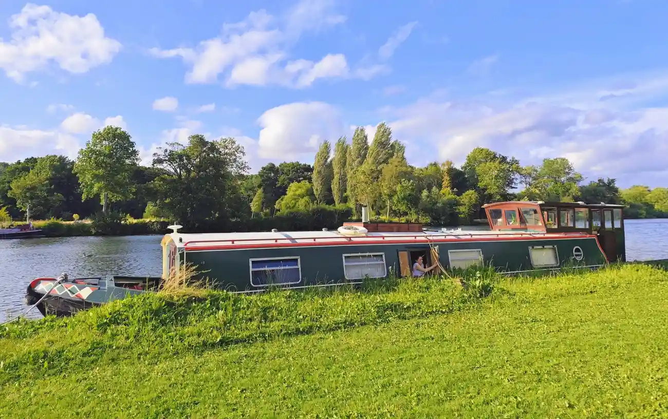 Collingwood Fit out by John Leslie Beckett 57 x 12 Calypso