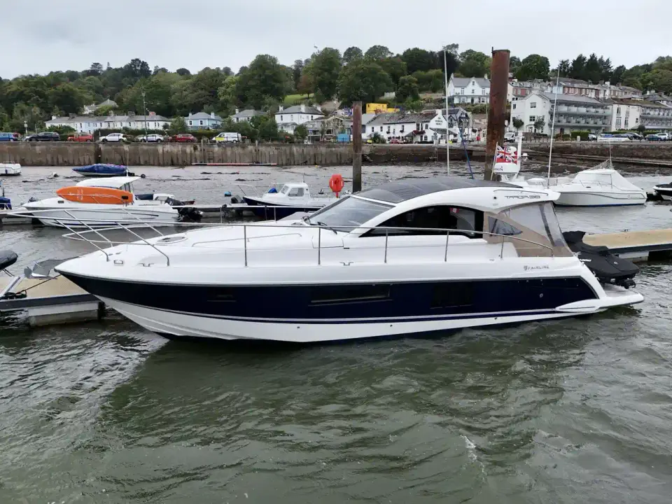 Fairline Targa 38 GT BETTER WHEN WET