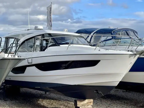Beneteau Antares 11