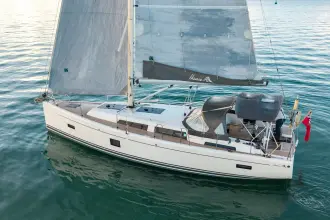 Thumbnail von Hanse 388 Blue Canary Too