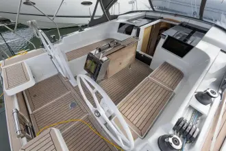 Thumbnail von Hanse 388 Blue Canary Too