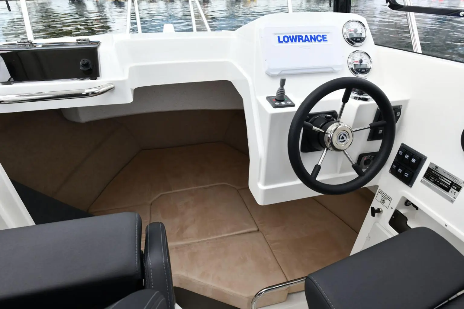 Thumbnail von Parker 	700 Pilothouse