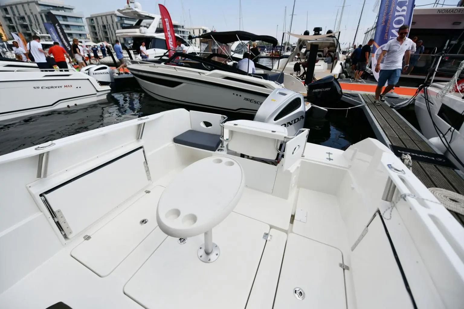 Thumbnail von Parker 	700 Pilothouse