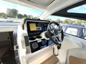 Thumbnail von Sealine S390 Presents as new