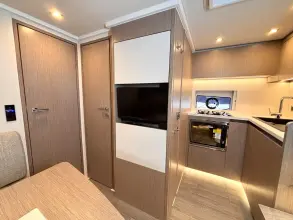 Thumbnail von Sealine S390 Presents as new