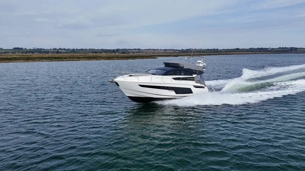 Thumbnail von Fairline Squadron 50
