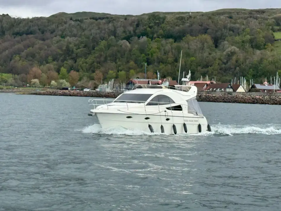 Rodman 38 Yacht YOLO
