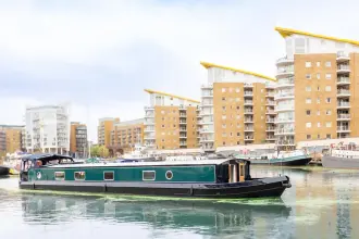 Waterspace Living Hampton 73 Luxury Widebeam