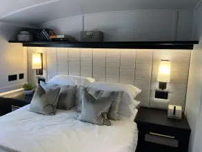 Thumbnail von Waterspace Living 70` Greenwich 70 Luxury Widebeam at Poplar Marina