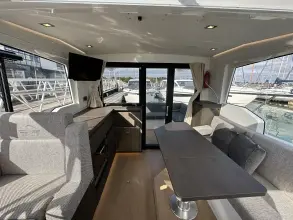 Thumbnail von Sealine C335 As New Condition