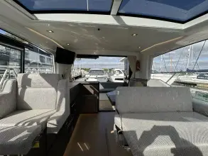Thumbnail von Sealine C335 As New Condition