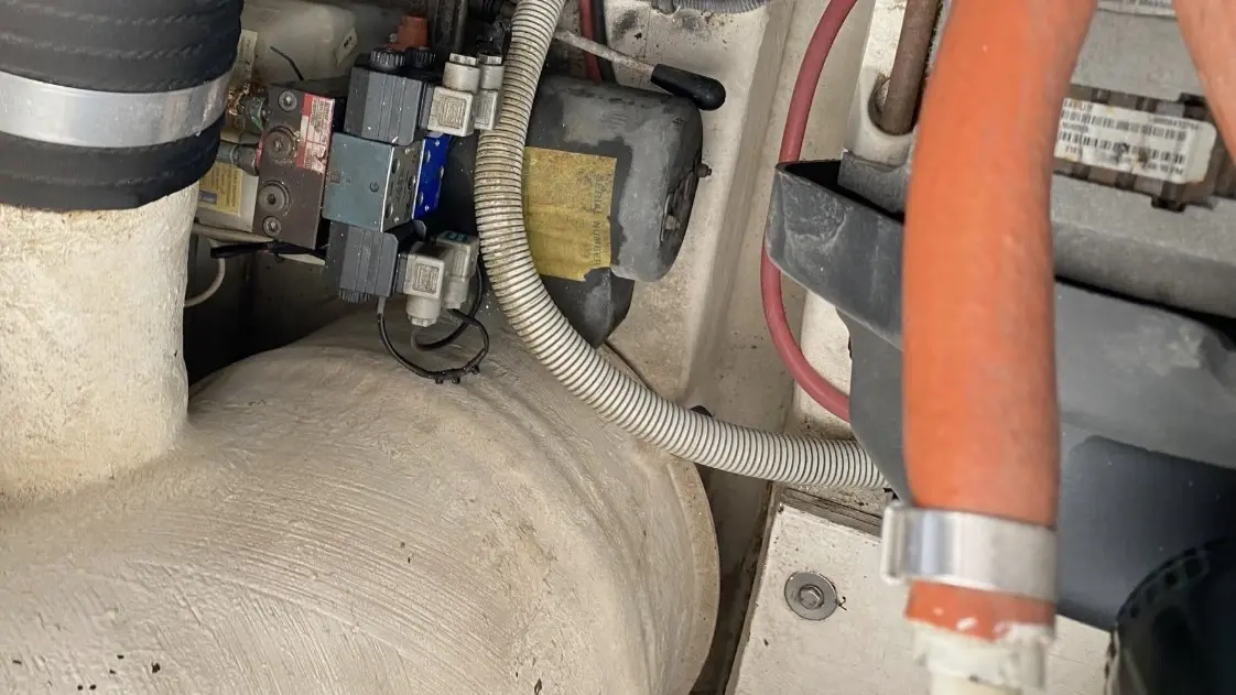 Thumbnail von Tiara Yachts 3600 Sovran 1733