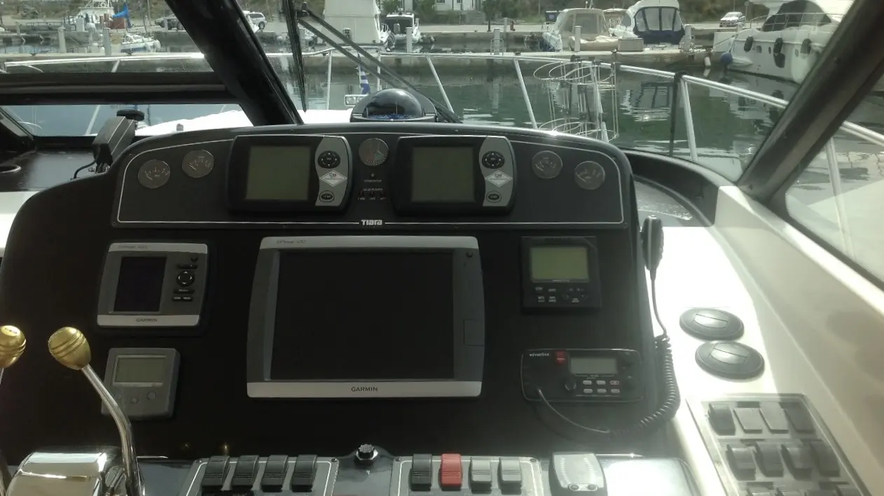 Thumbnail von Tiara Yachts 3600 Sovran 1733