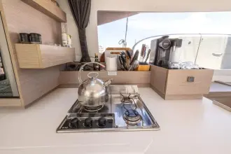 Thumbnail von Fountaine Pajot Catamaran Astrea 42