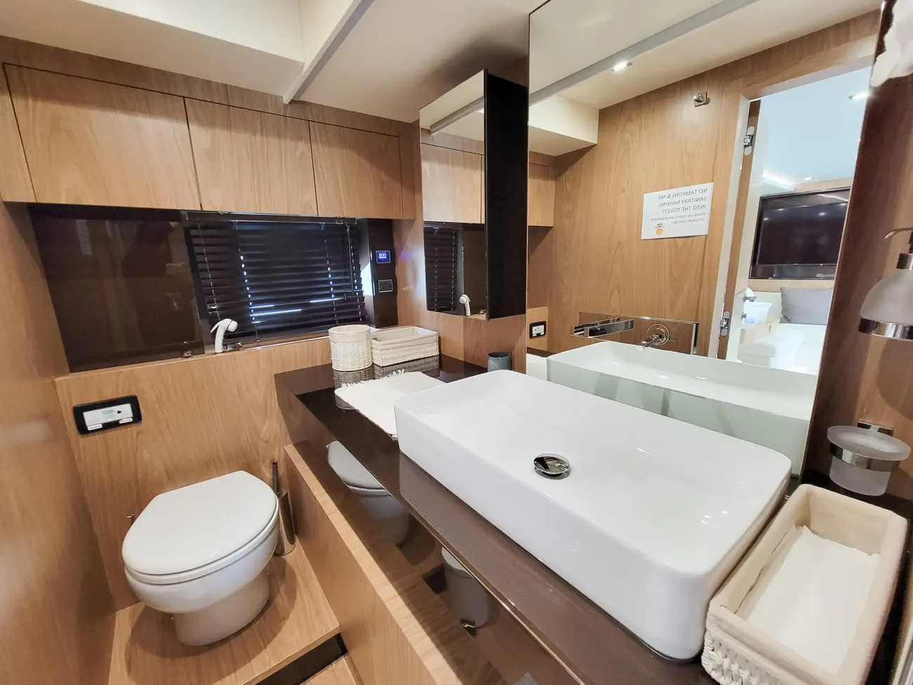 Thumbnail von Sessa Marine F 68 8704246