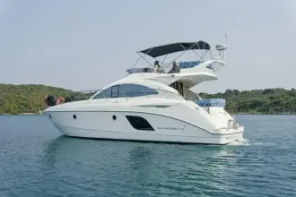 Thumbnail von Beneteau Monte Carlo 47 Fly 9400130