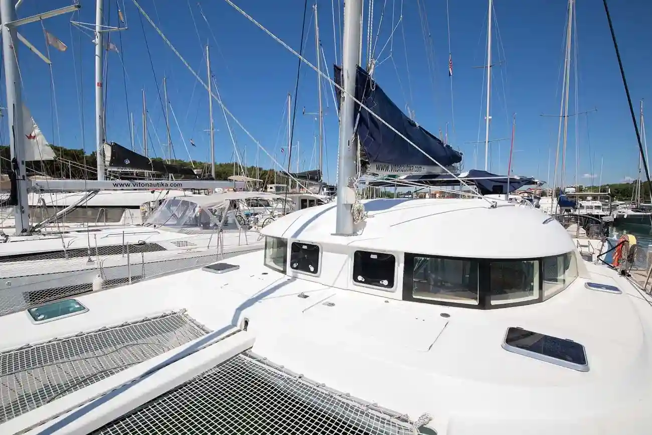 Thumbnail von Lagoon 380