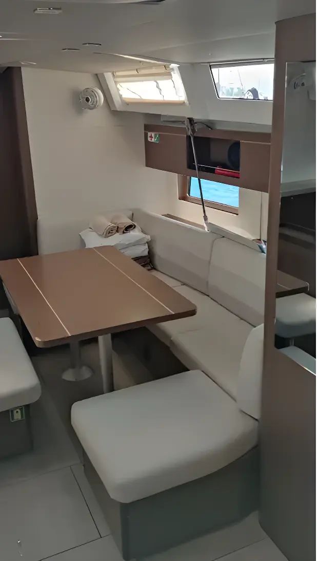 Thumbnail von Beneteau Oceanis 46.1