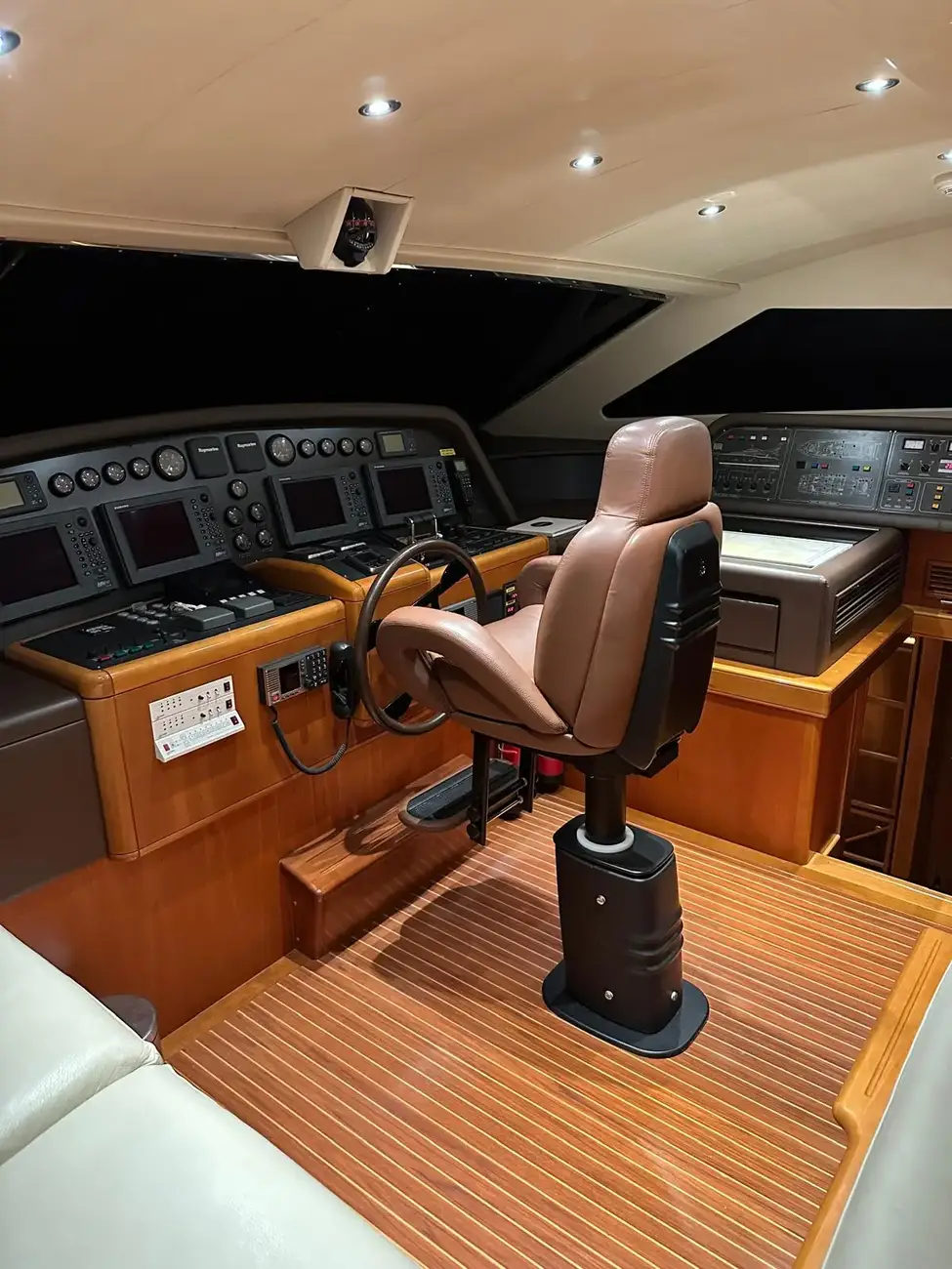 Thumbnail von Ferretti Yachts Custom LINE 94