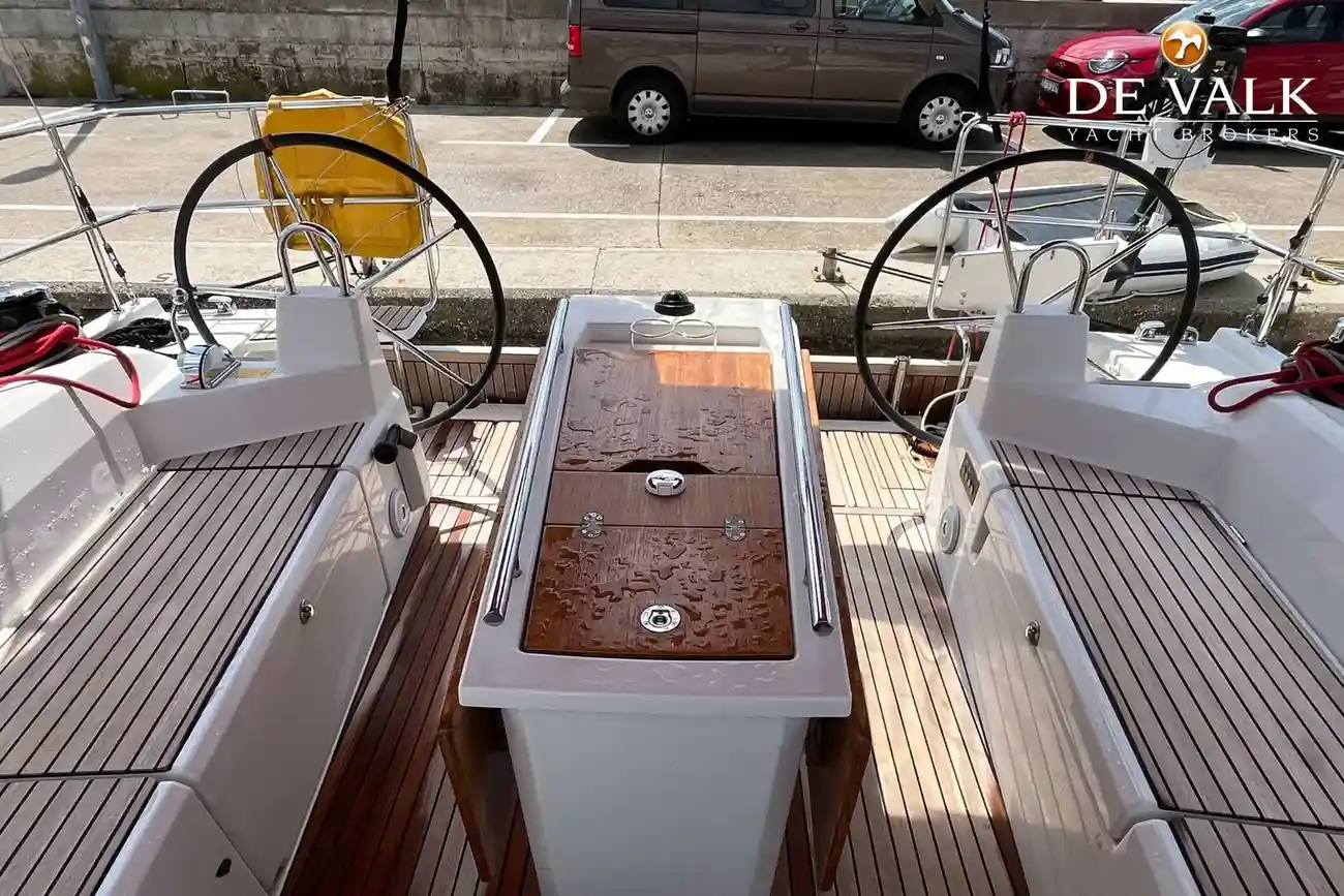 Thumbnail von Beneteau Oceanis 40.1