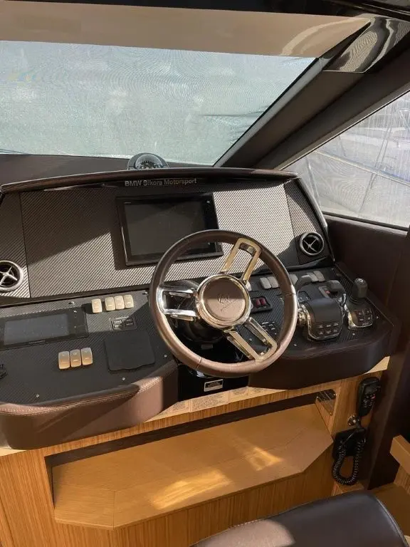 Thumbnail von Absolute 52