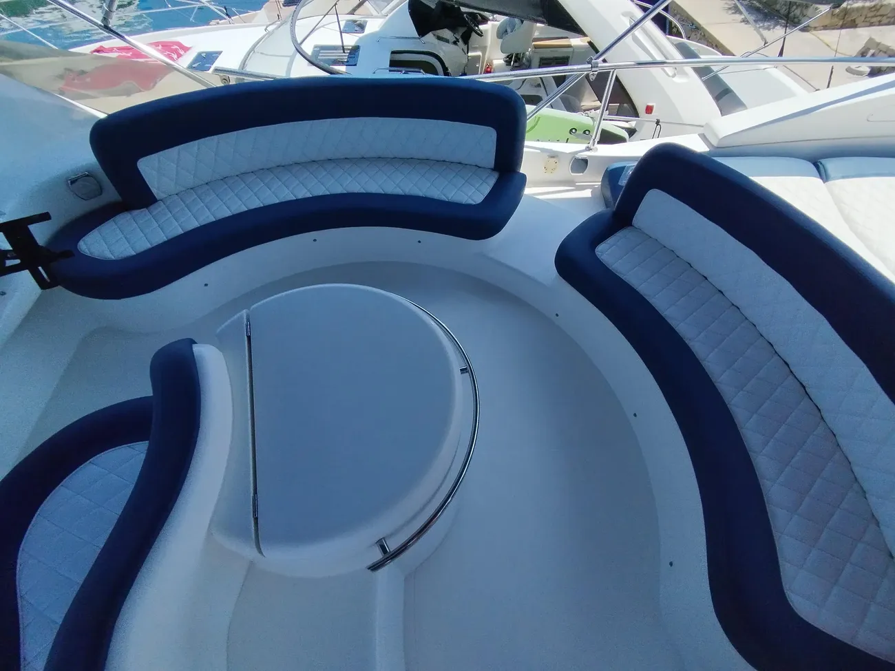 Thumbnail von Azimut 46