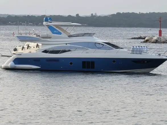 Azimut 58