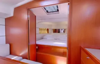 Thumbnail von Beneteau Oceanis 38.1