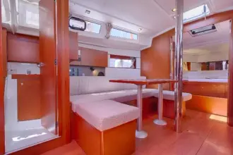 Thumbnail von Beneteau Oceanis 38.1