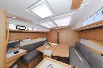 Thumbnail von Dufour 382 Grand Large