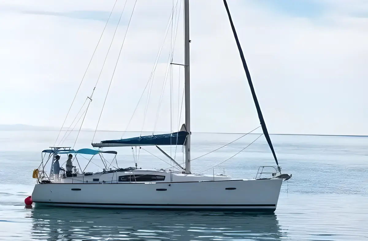 Beneteau Oceanis 43