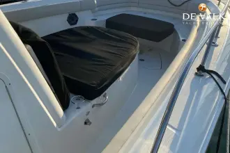 Thumbnail von Boston Whaler 330 Outrage