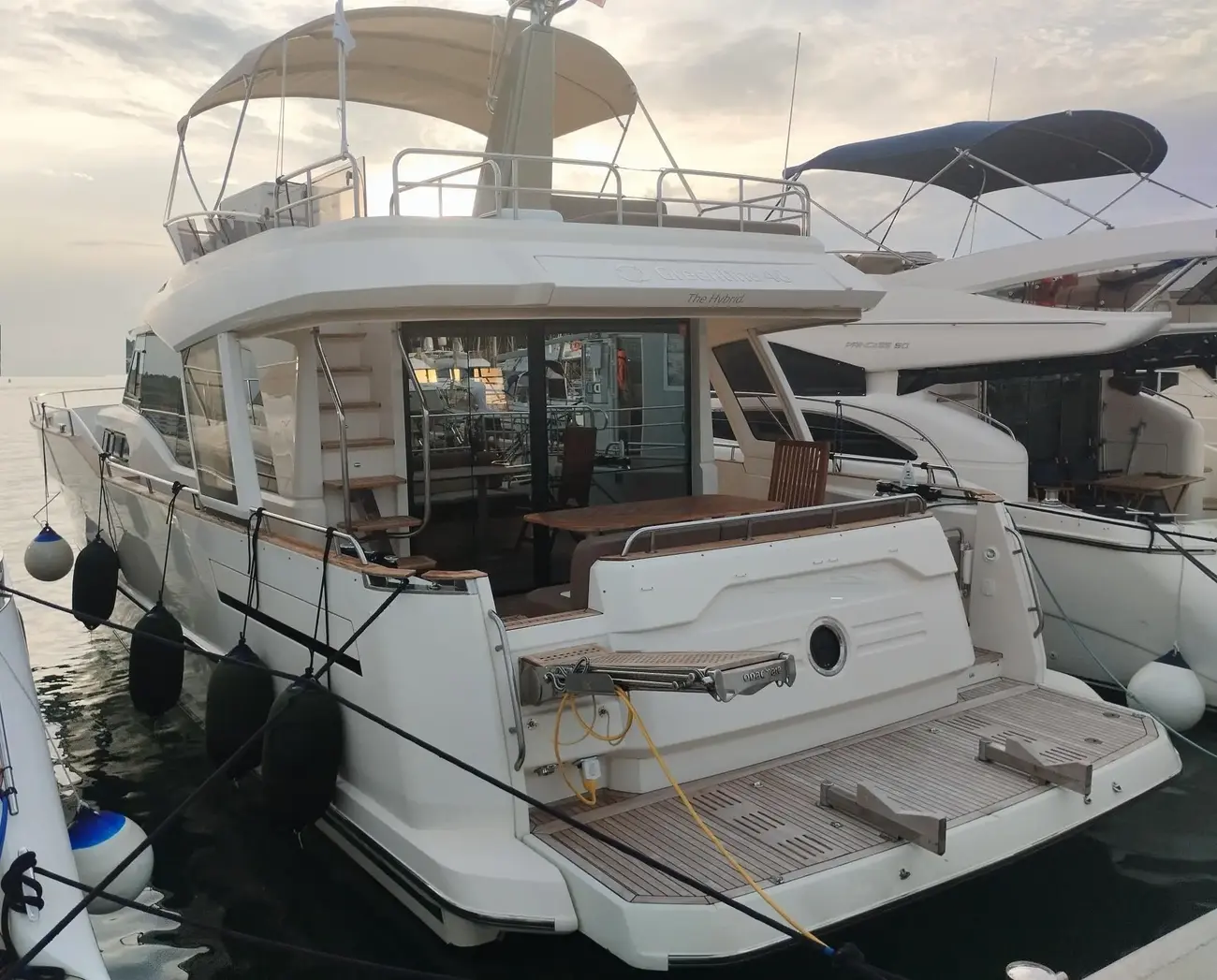 Thumbnail von Greenline 48