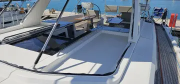 Thumbnail von Beneteau Oceanis Yacht 62