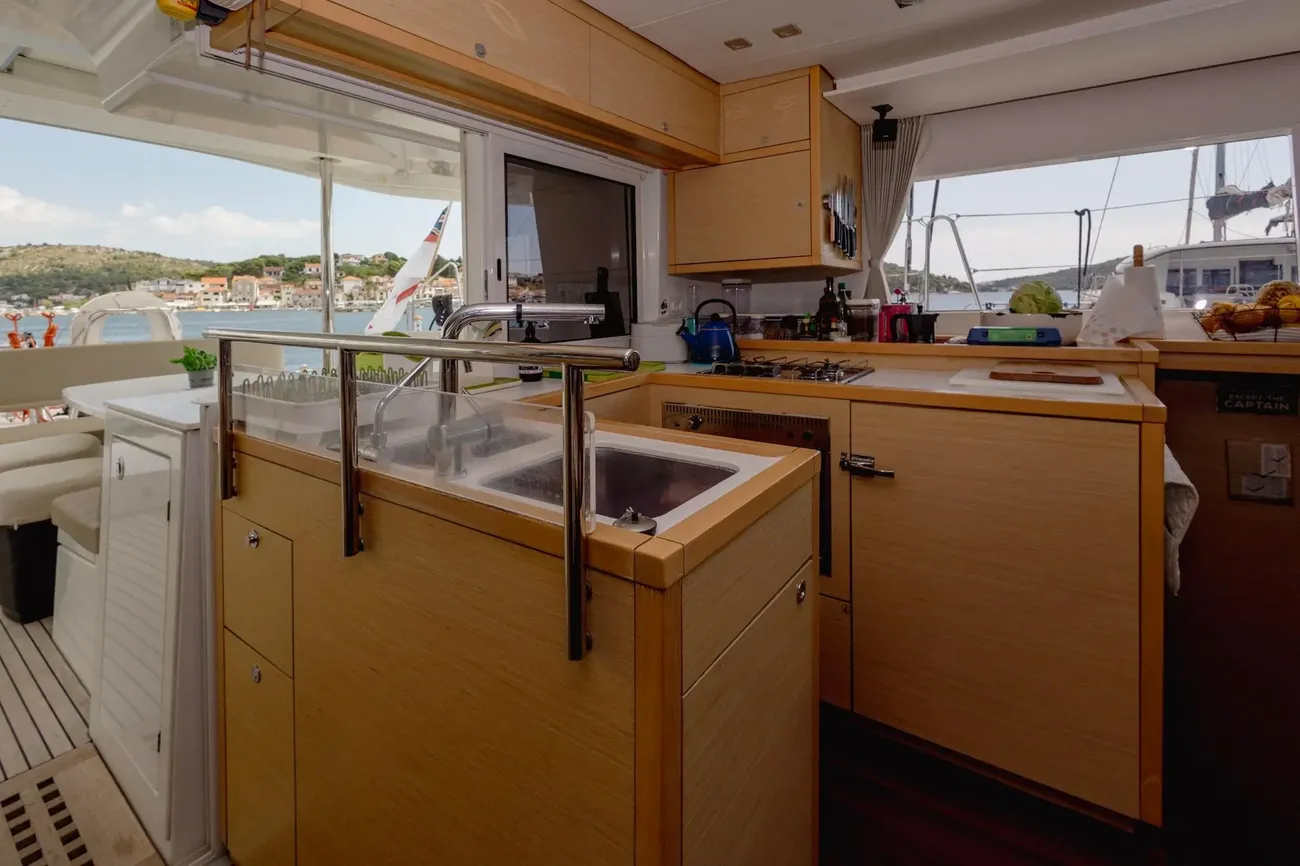 Thumbnail von Lagoon 450 Princess Fontanka