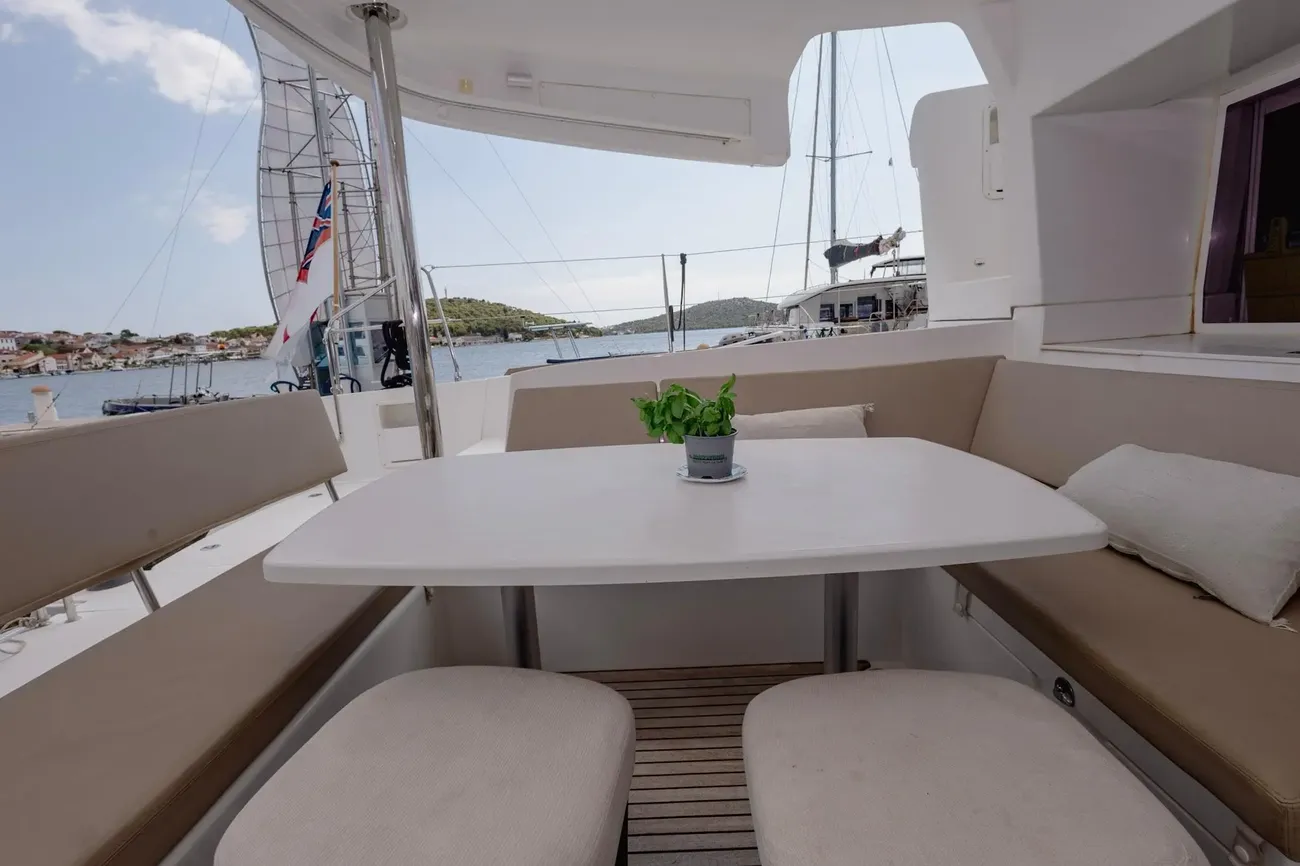 Thumbnail von Lagoon 450 Princess Fontanka