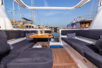 Thumbnail von Marex 360 Cabriolet Cruiser 7 Happy days