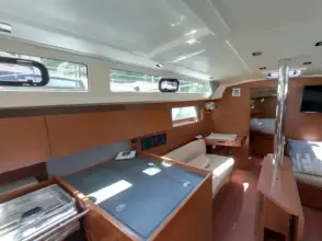 Thumbnail von Beneteau Oceanis 41.1
