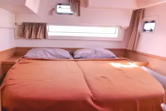 Thumbnail von Lagoon 42 9582624