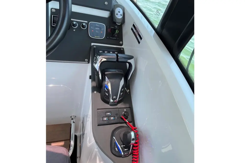 Thumbnail von XO Boats 270 Cabin 9962306