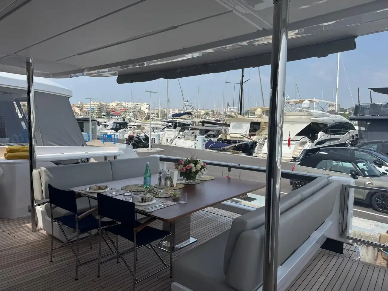 Thumbnail von Ferretti Yachts 860 FERRETTI YACHTS 860