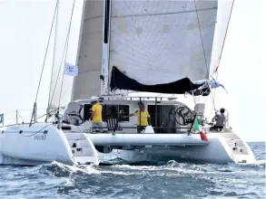 Latini Marine Cat 43